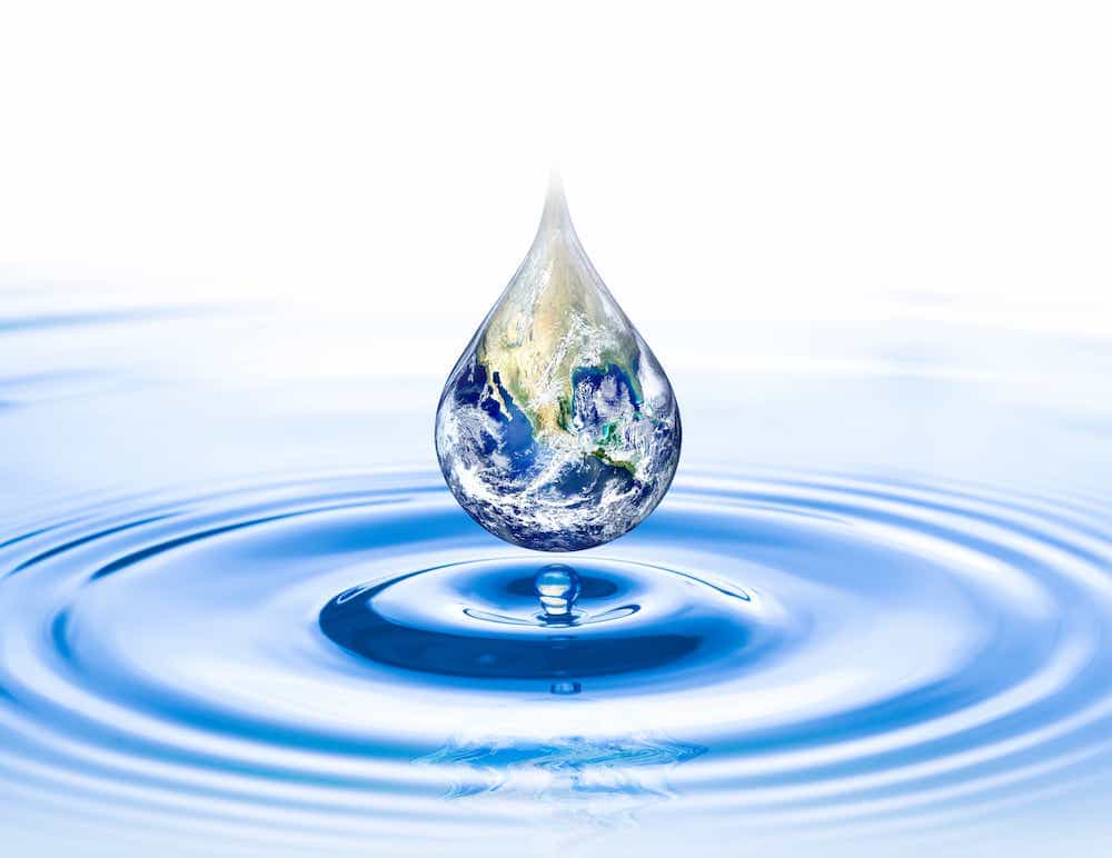 Image of water drop to signify B Corp Making a difference to the planet
